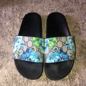 Rare Gucci bloom slides